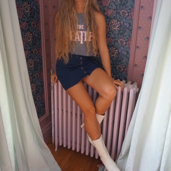 Cropped Beatles Tank - Picture 2 of 4